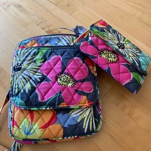 Mini hipster with wallet